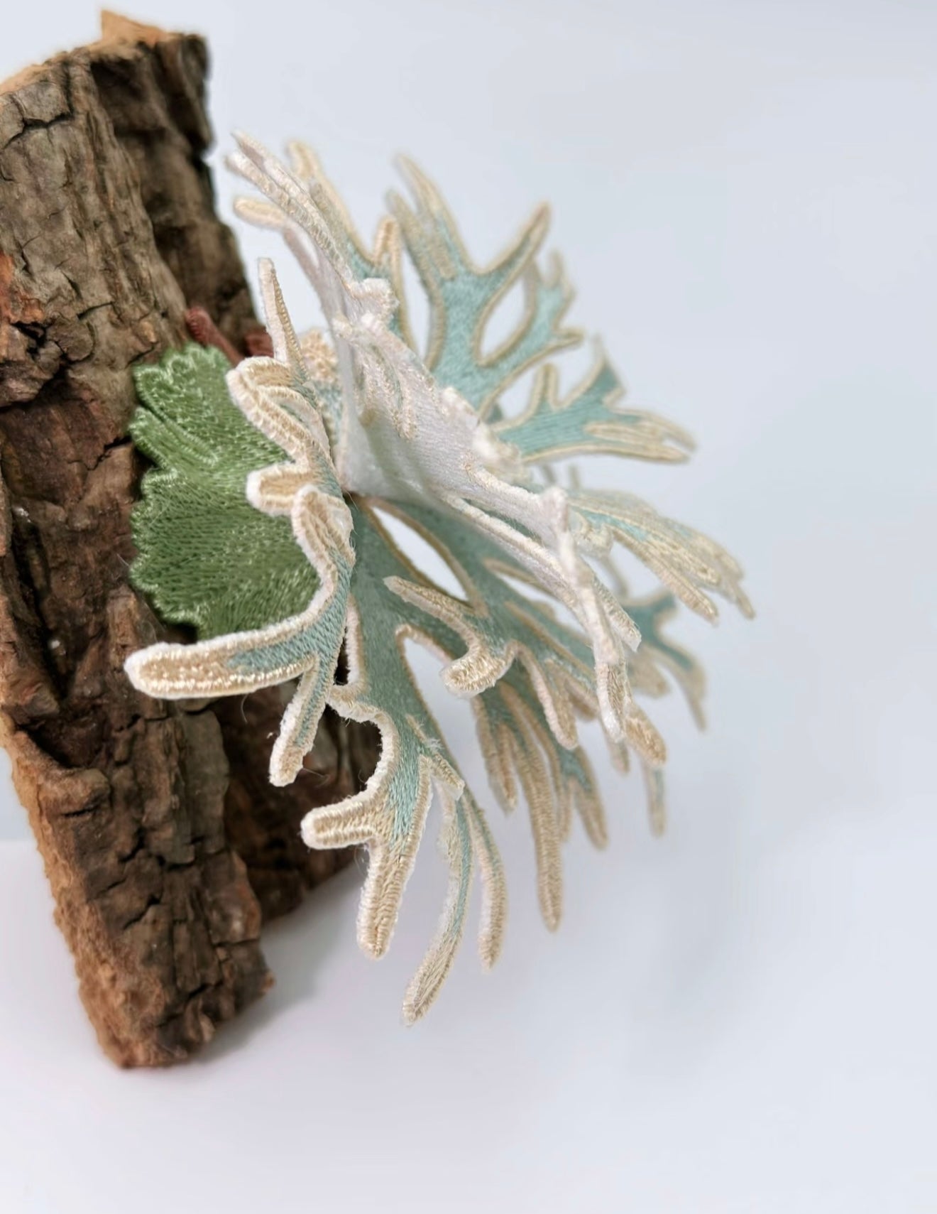 Embroidered Staghorn Fern “Bifurcatum Bacteria” Magnet Art – Real Bark Edition