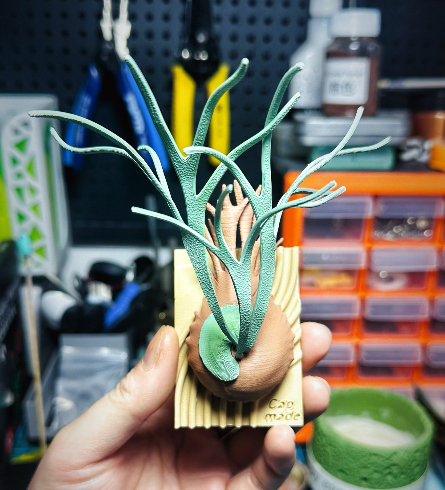 Mini Upright Silver Staghorn Fern Model