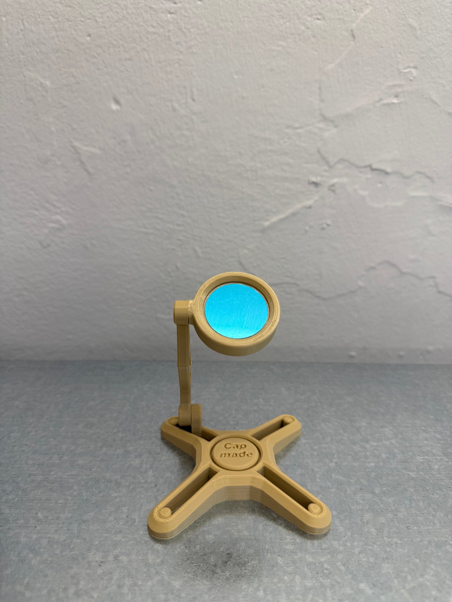 3D-printed display stand GT00